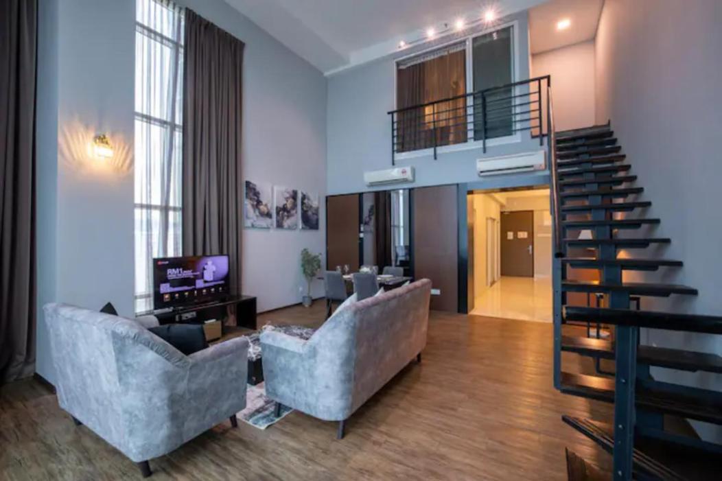 Loft Pano Seaview Suite 2 Bedroom By The Only Bnb Jelutong Dış mekan fotoğraf